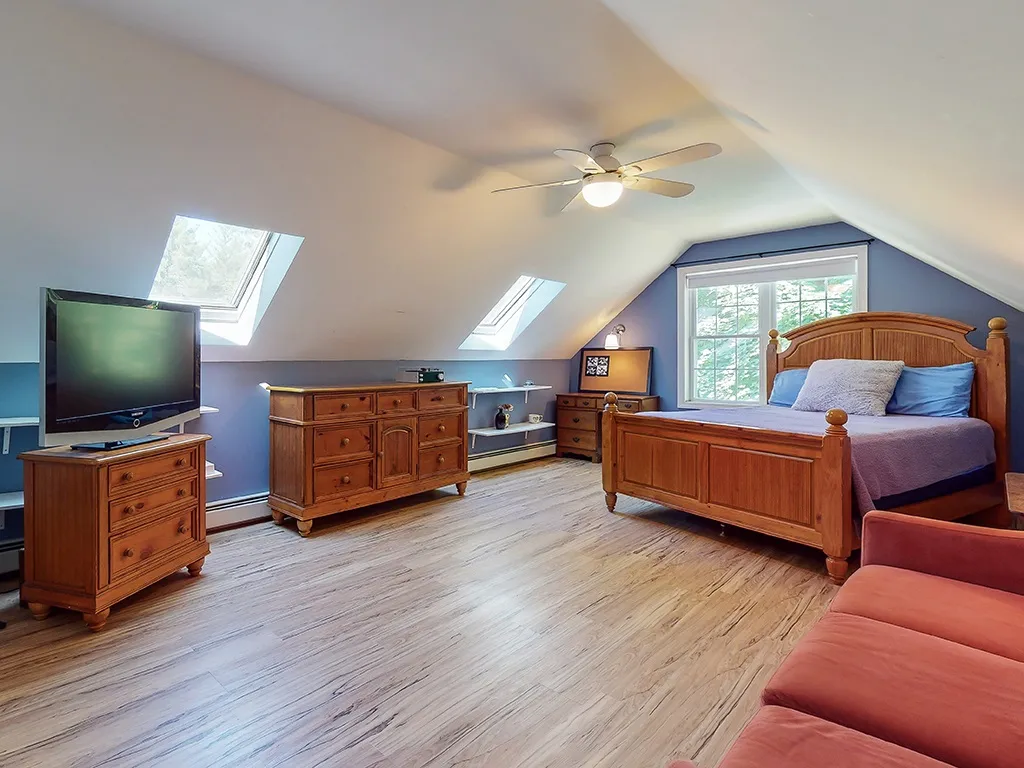 26 Sumac Lane Durham NH 03824-3214