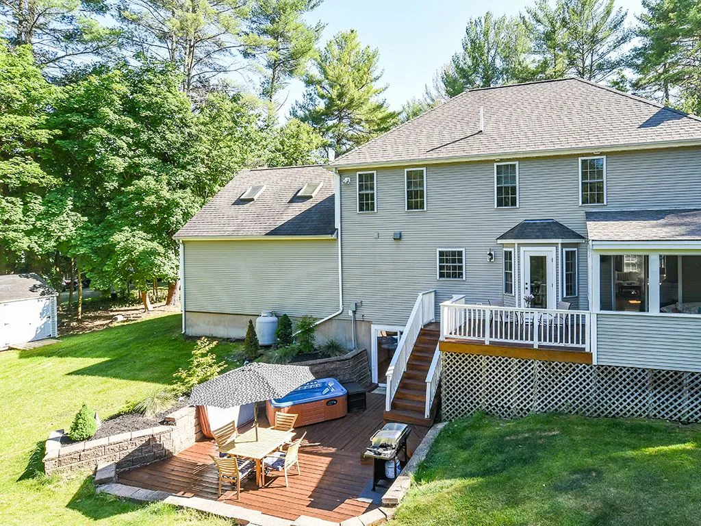 26 Sumac Lane Durham NH 03824-3214