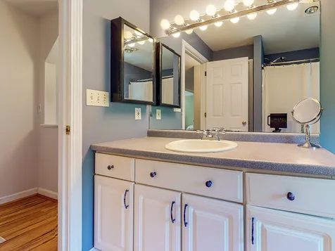 26 Sumac Lane Durham NH 03824-3214