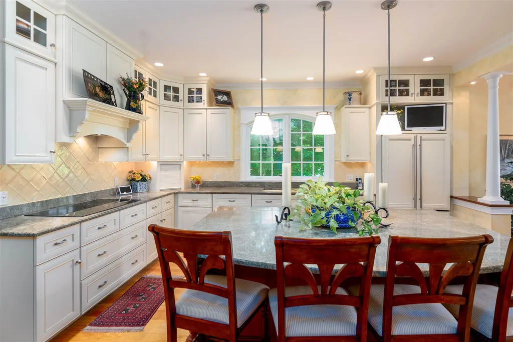 19 Smith Falls Lane Stowe VT 05672