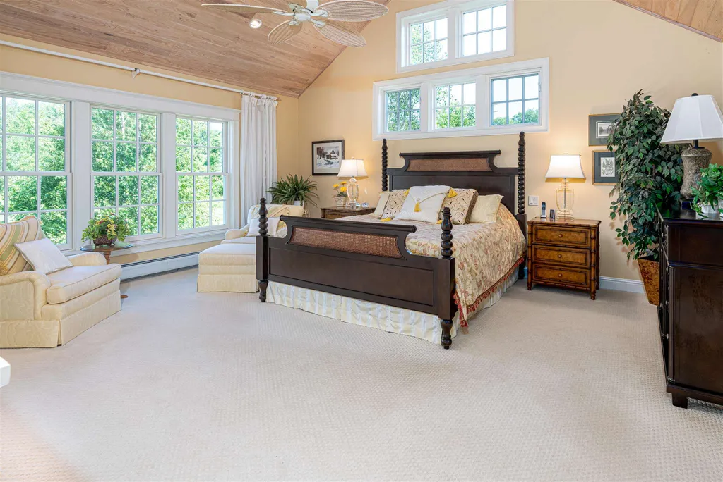 19 Smith Falls Lane Stowe VT 05672