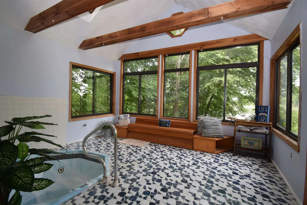 7 Kimberly Road Kingston NH 03848
