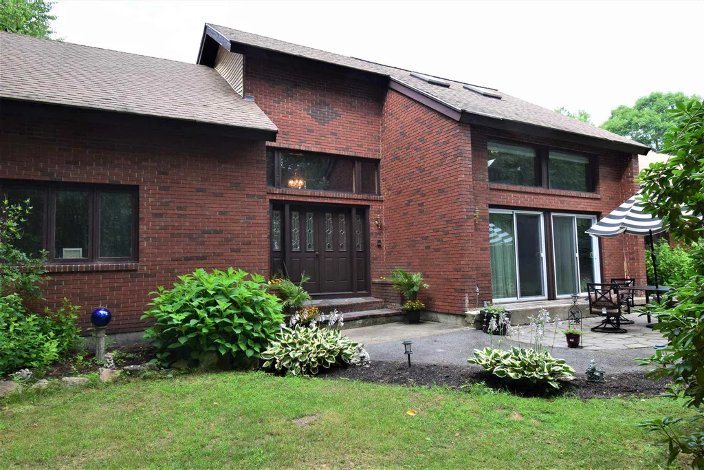 7 Kimberly Road Kingston NH 03848
