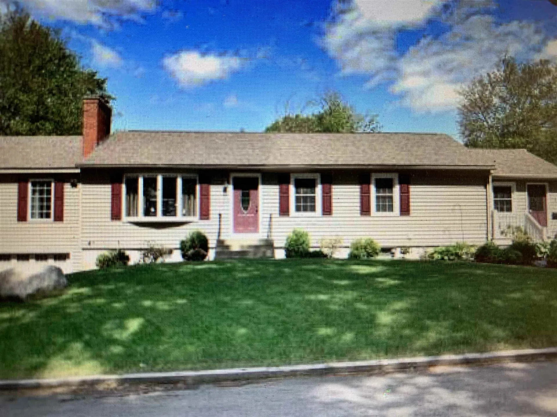 139 Mayflower Drive Manchester NH 03104