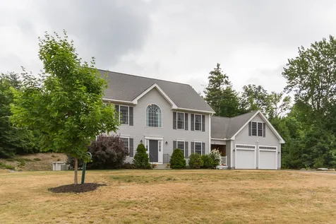 31 Hutchinson Lane New Boston NH 03070