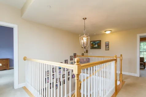 31 Hutchinson Lane New Boston NH 03070