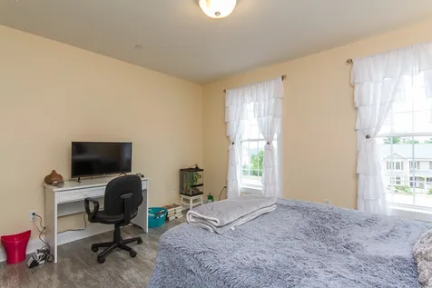 31 Hutchinson Lane New Boston NH 03070