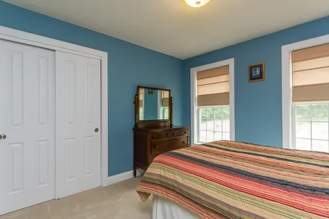 31 Hutchinson Lane New Boston NH 03070
