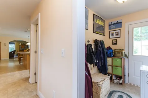 31 Hutchinson Lane New Boston NH 03070