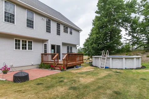 31 Hutchinson Lane New Boston NH 03070