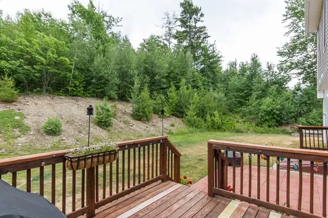 31 Hutchinson Lane New Boston NH 03070