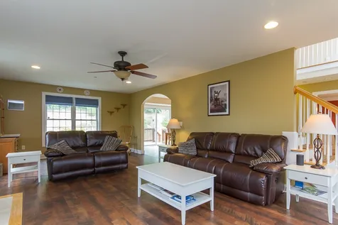 31 Hutchinson Lane New Boston NH 03070