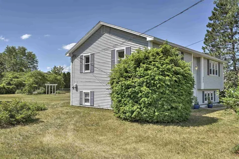 846 Old Claremont Road Charlestown NH 03603