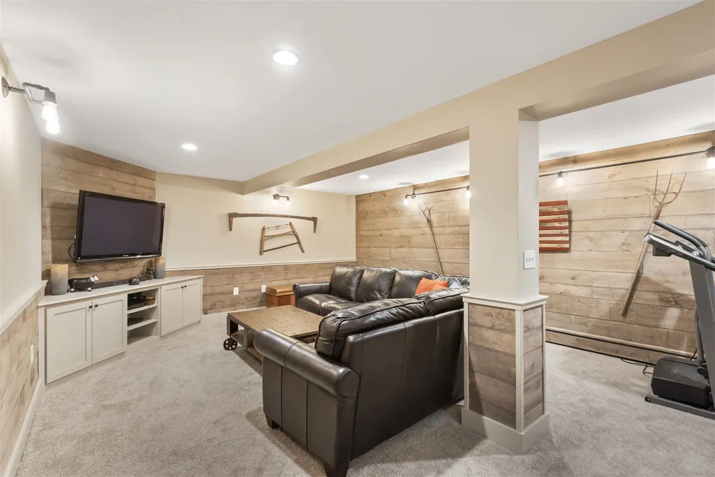 271 Burnt Hill Road New London NH 03257