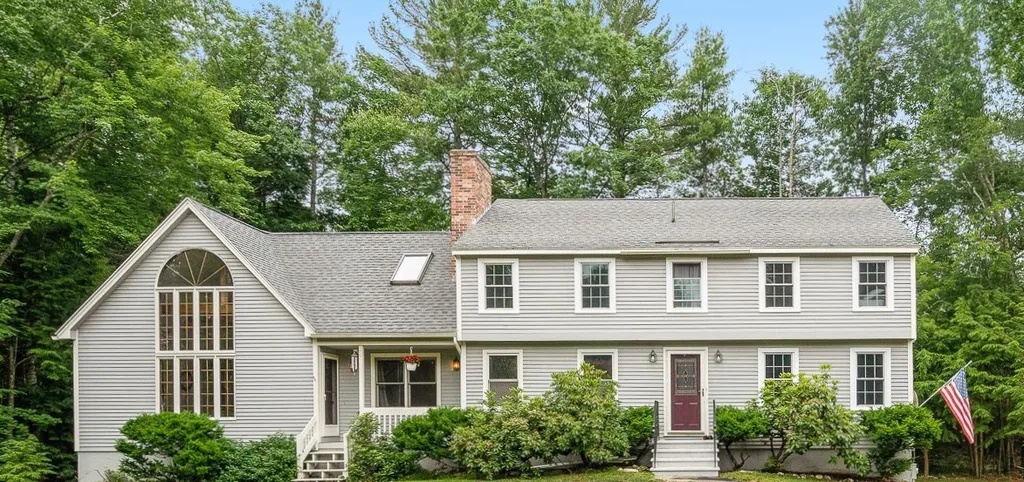 11 Tully Street Windham NH 03087