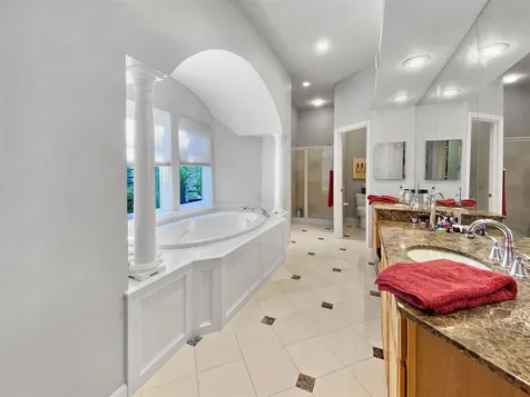 2 Bacchus Circle Hanover NH 03755