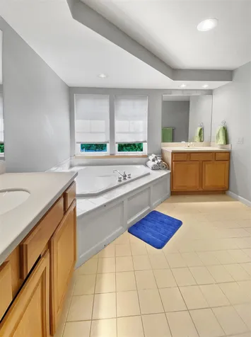 2 Bacchus Circle Hanover NH 03755
