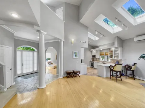 2 Bacchus Circle Hanover NH 03755