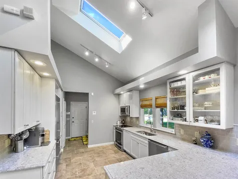 2 Bacchus Circle Hanover NH 03755