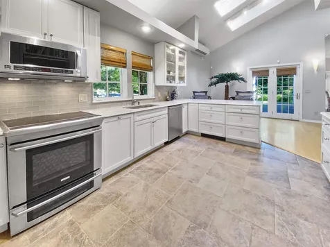 2 Bacchus Circle Hanover NH 03755