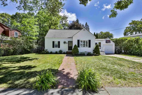 23 Stearns Street Manchester NH 03102