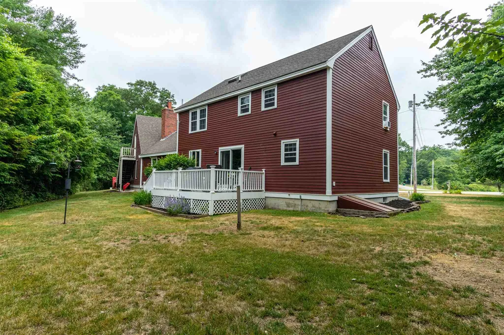 3 Lincoln Circle Kingston NH 03848