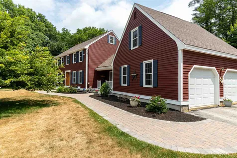 3 Lincoln Circle Kingston NH 03848
