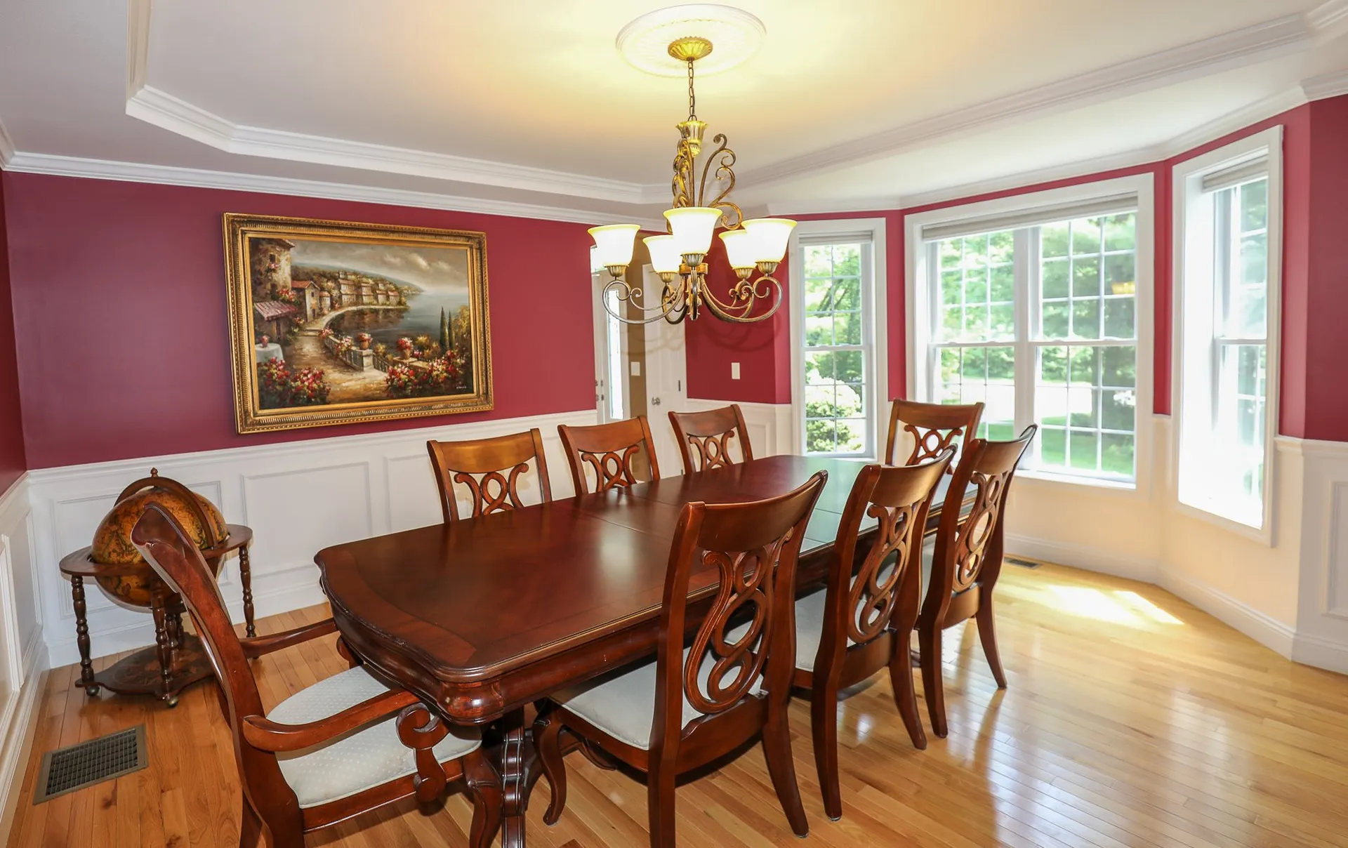 32 Tanager Way Londonderry NH 03053