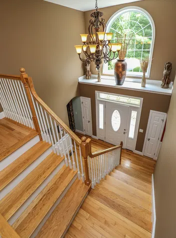 32 Tanager Way Londonderry NH 03053