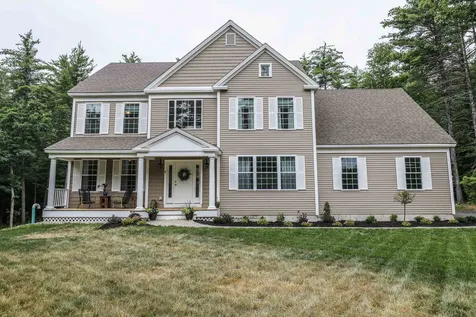 7 Harvest Lane Bedford NH 03110