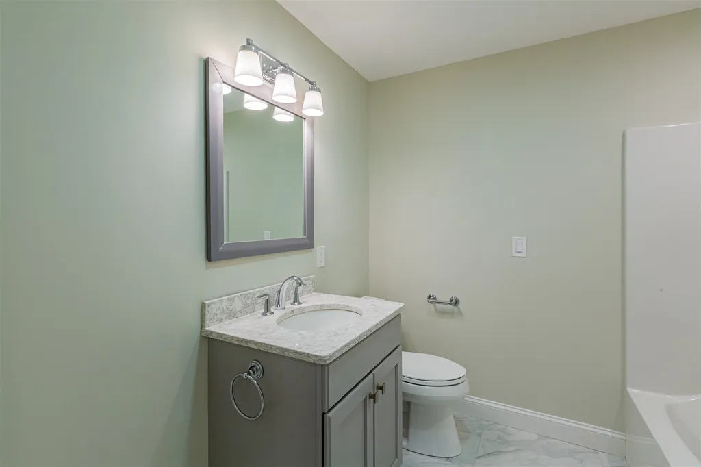 34 Sea Glass Lane Rye NH 03870