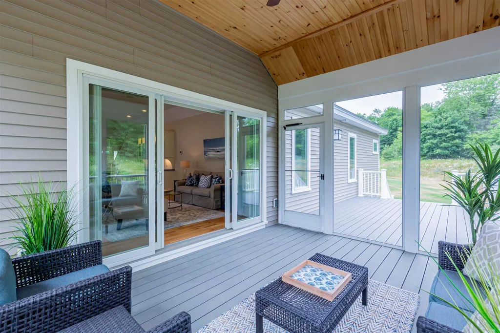 34 Sea Glass Lane Rye NH 03870