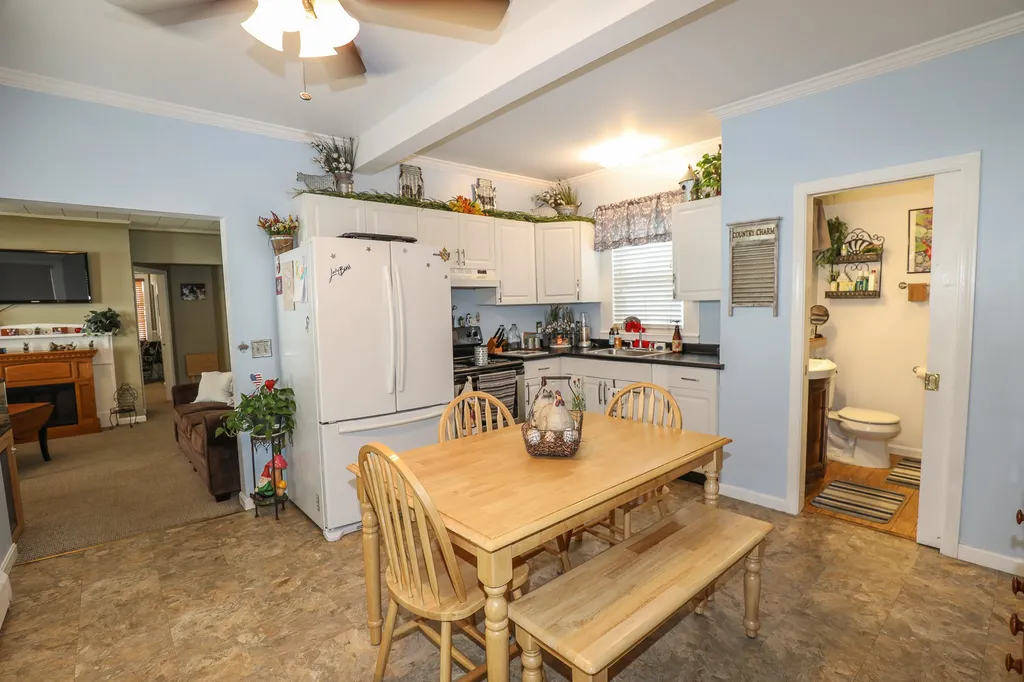 188 Laurel Street Manchester NH 03103