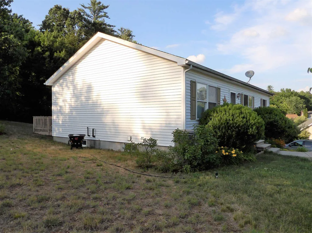 1 Upland Drive Franklin NH 03235