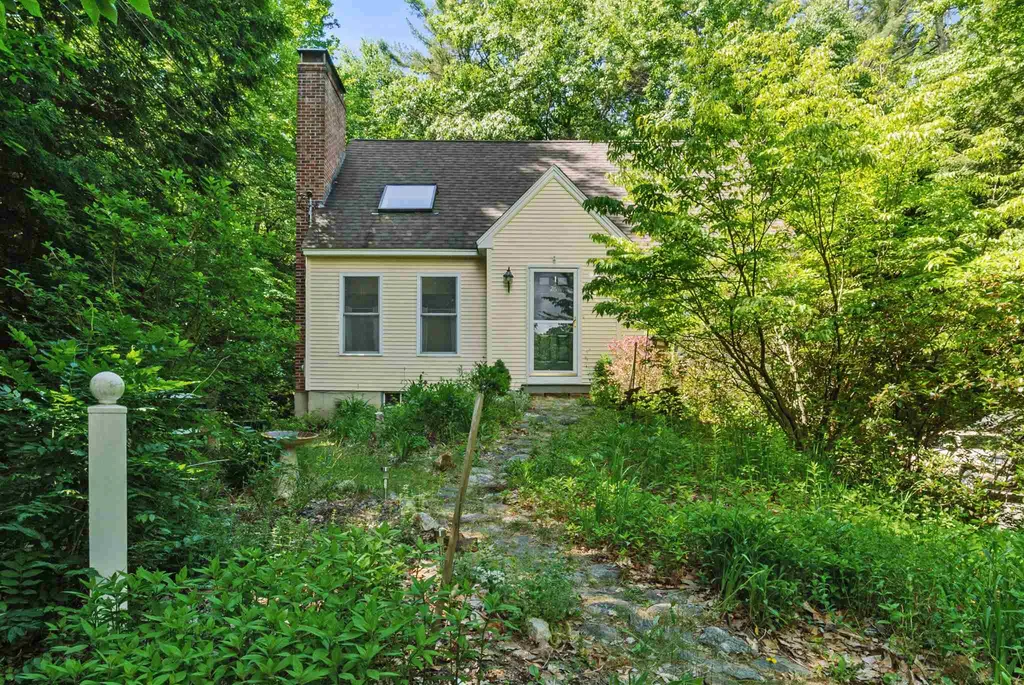 26 Gedney Court Alton NH 03810