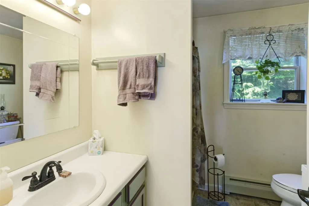 26 Gedney Court Alton NH 03810