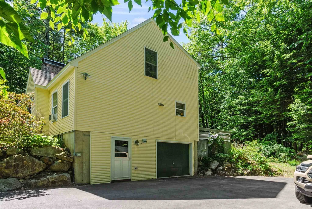 26 Gedney Court Alton NH 03810