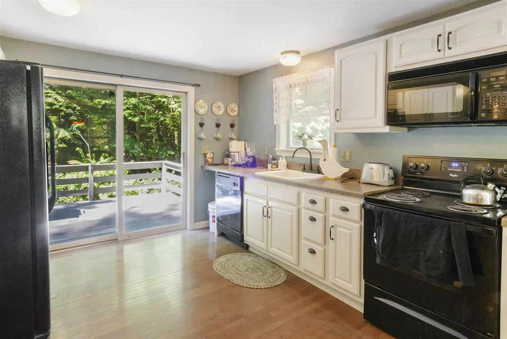26 Gedney Court Alton NH 03810