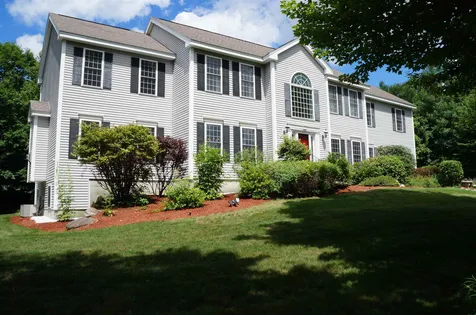 68 Inkberry Road New Boston NH 03070