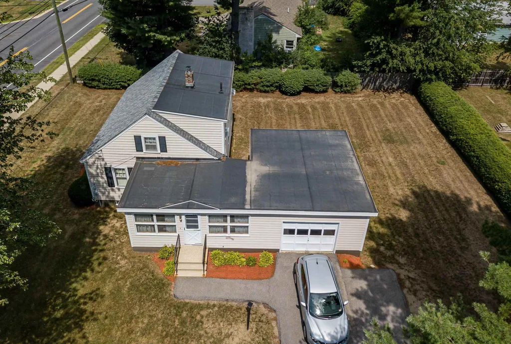 27 New Rochester Road Dover NH 03820