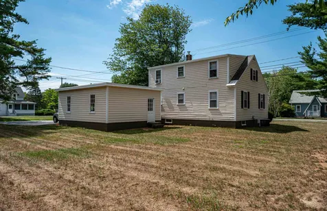27 New Rochester Road Dover NH 03820