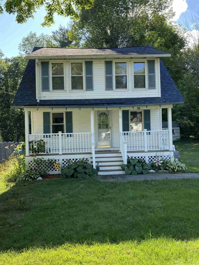 15 Highland Avenue Salem NH 03079