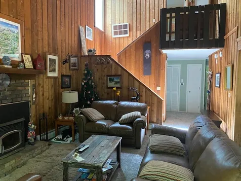68 Howe's Loop Wilmington VT 05363
