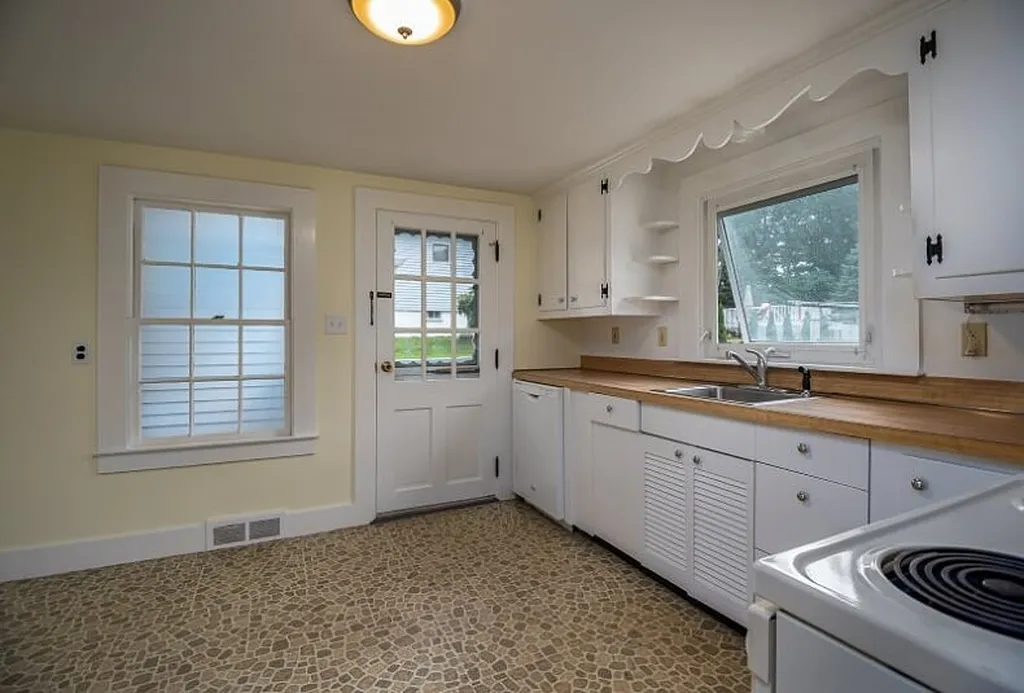 55 Rutland Street Dover NH 03820