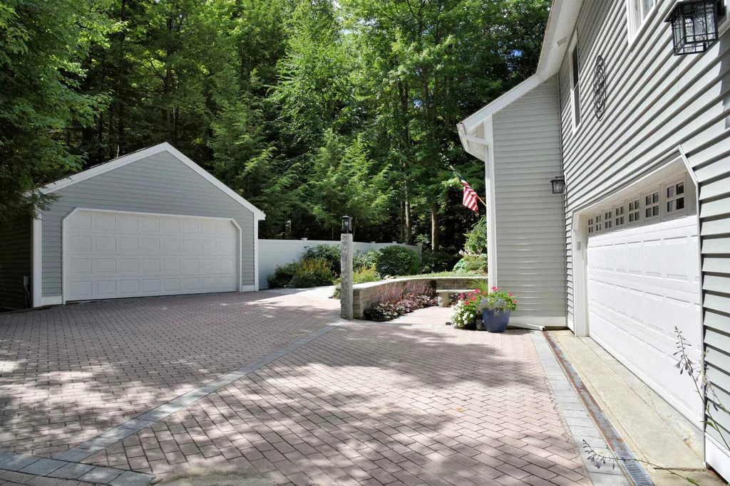 11 Indian Trail Meredith NH 03253