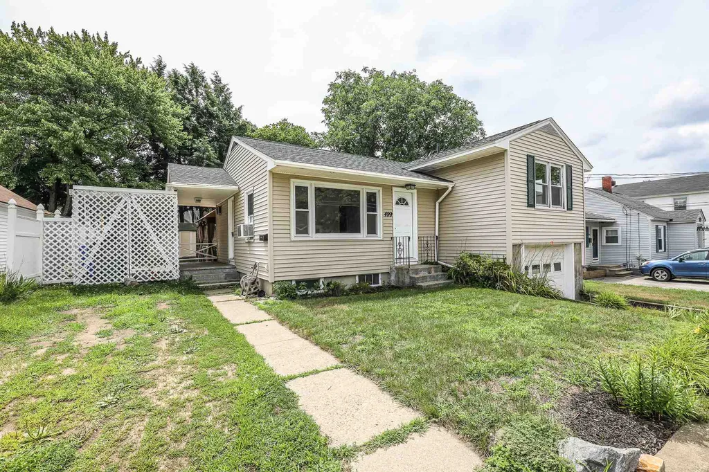 499 Cilley Road Manchester NH 03103