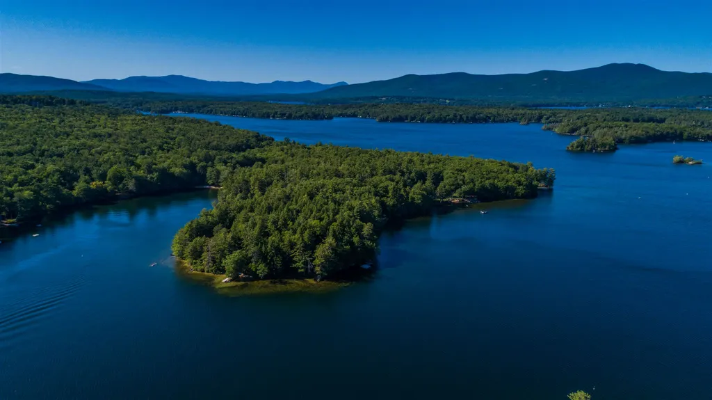 37 Marcus Road Moultonborough NH 03254