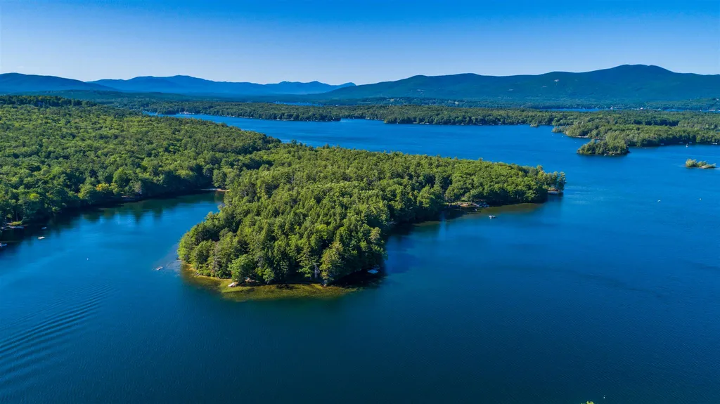 37 Marcus Road Moultonborough NH 03254