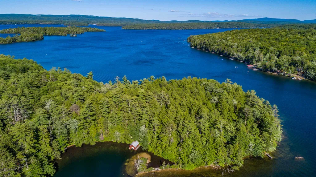 37 Marcus Road Moultonborough NH 03254