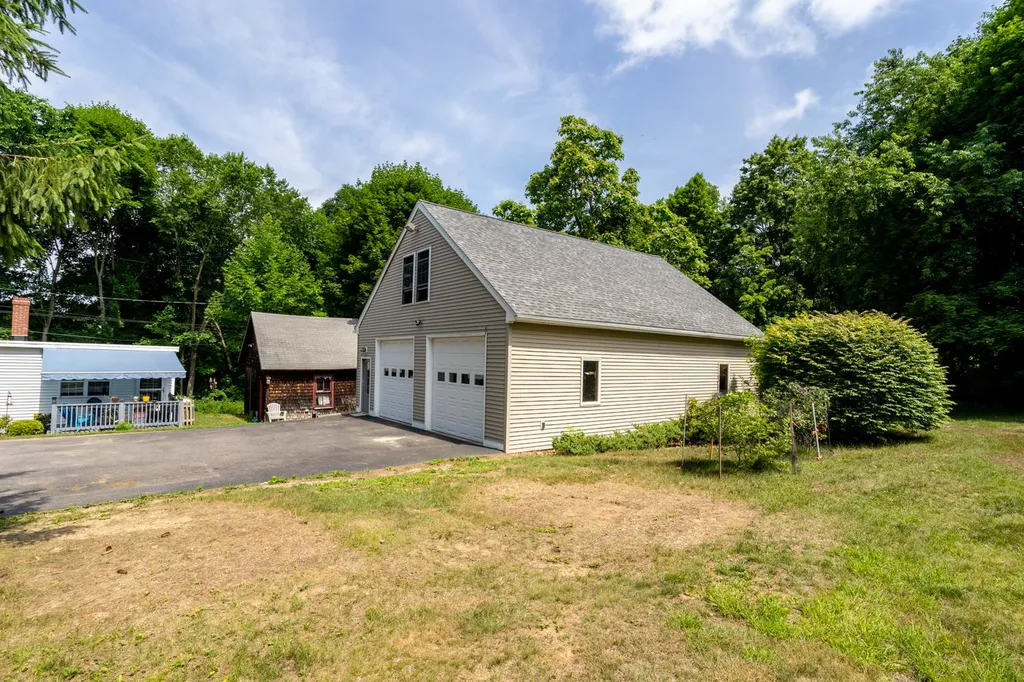 40 Back River Road Dover NH 03820